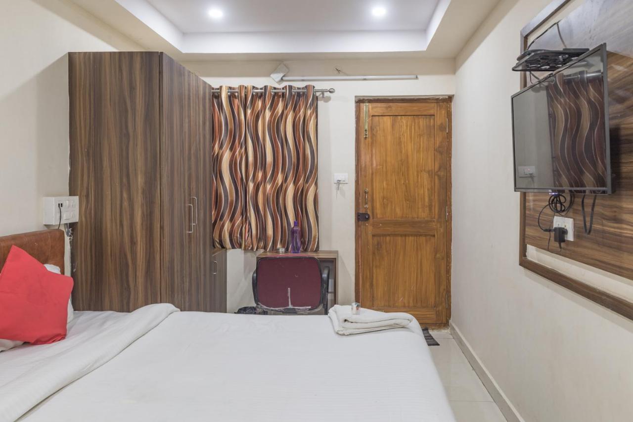 Hotel Renuka ヴィシャーカパトナム エクステリア 写真